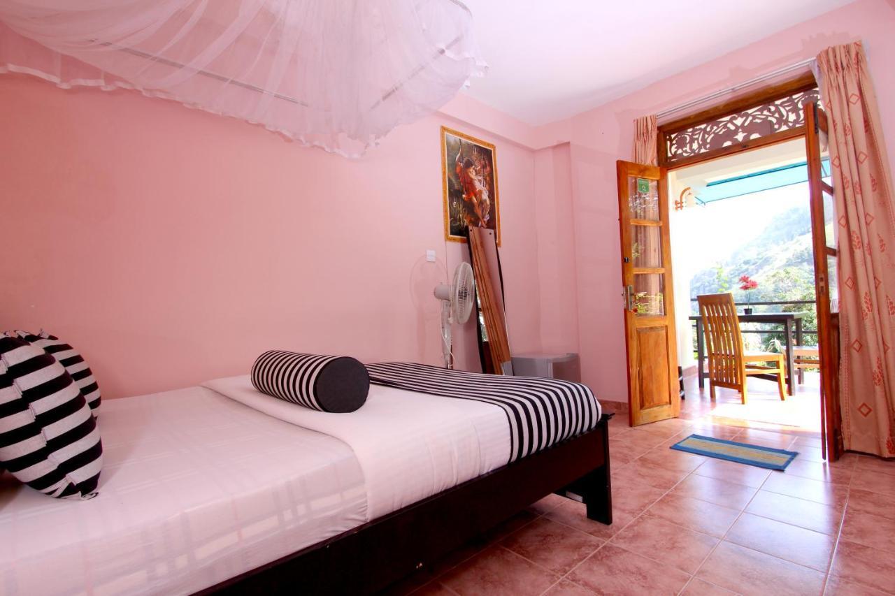 אלה Blue Ribbon Homestay מראה חיצוני תמונה